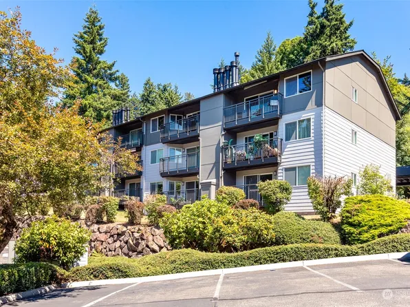 12717 NE 116th Street #D301, Kirkland, WA 98034