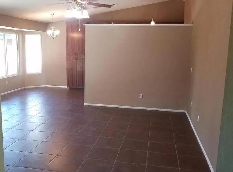 8524 N 51st Ln — Photo 18