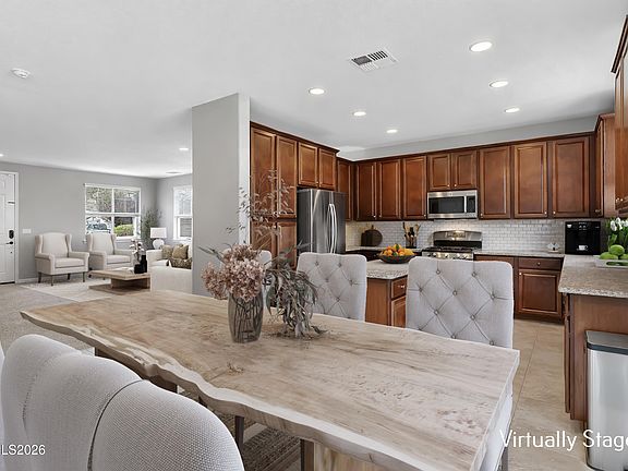 4th image of 10855 Pebble Hill Dr