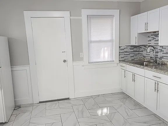 1st image of 1518 Pembroke St #2