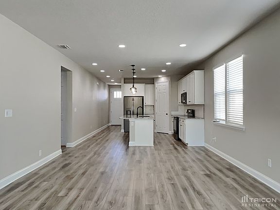 3rd image of 2958 Laurel Springs Dr