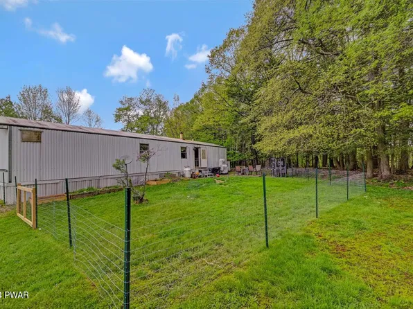 168 Orchard Hts, Beach Lake, PA 18405