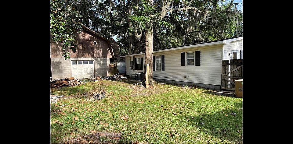 2nd image of 406 Cranman Dr