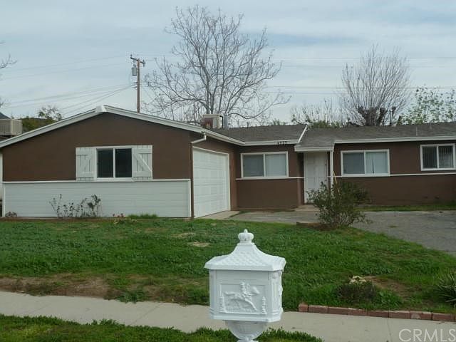 1st image of 4925 N D St