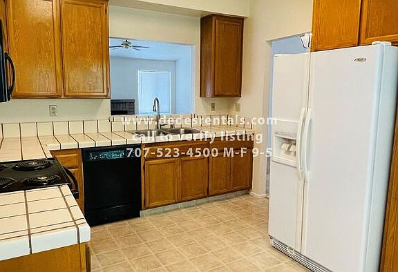 4th image of 216 La Quinta Dr