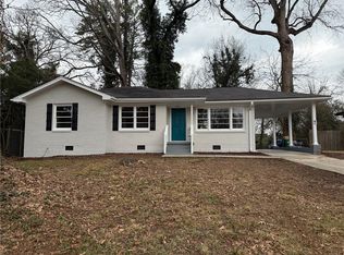 2996 Laguna Dr, Decatur, GA 30032