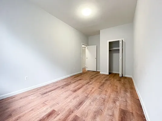 Rented by Kahen Properties | media 6