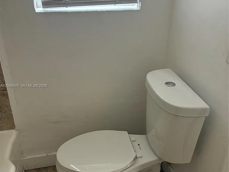 8020 Abbott Ave #6 — Photo 9