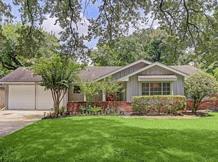 5226 Beechnut St, Houston, TX 77096
