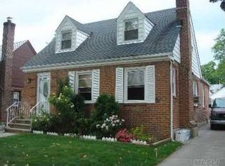 5315 213th St, Flushing, NY 11364