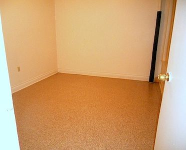 3rd image of 1237 College Ave APT 3N