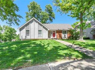 10941 Nieman Rd, Overland Park, KS 66210