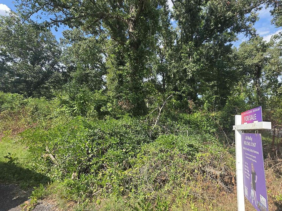1st image of 577 Rosemont Cir
