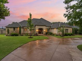 18816 Otter Creek Dr, Edmond, OK 73012
