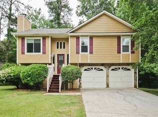 2655 Winding Creek Dr, Lithia Springs, GA 30122