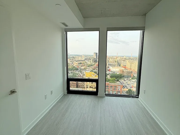 284 King St E #2508 — Photo 10