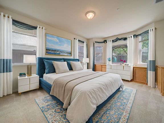 4th image of 54 Summerbrooke Circle