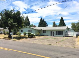 3730 Scenic Dr, Eugene, OR 97404