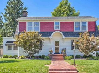 407 S Madison St, Clinton, IL 61727