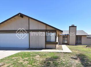 9945 Maloof Ct, Fontana, CA 92335