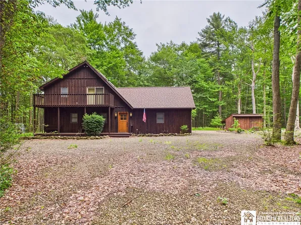 56 Heather Ln, Bradford, PA 16701