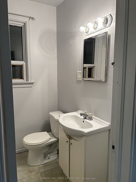 Toronto House for rent - 4 Bedrooms — photo 9