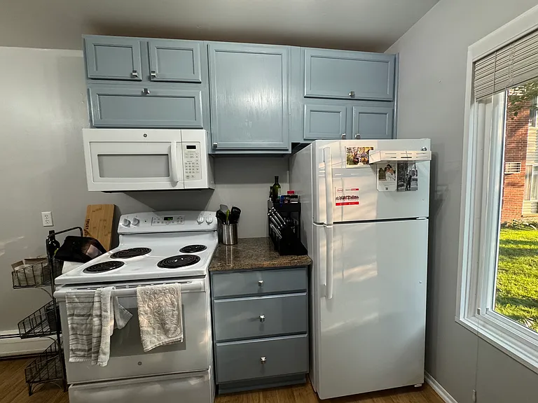 3927 Benjamin Ave #2 — Photo 5
