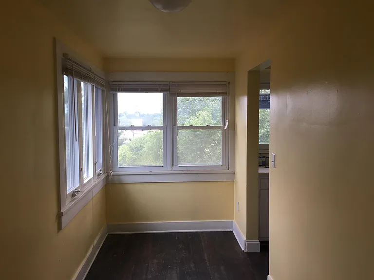 147 Lemoyne Ave #7 — Photo 5