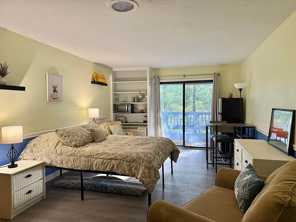 1409 Harbourside Dr