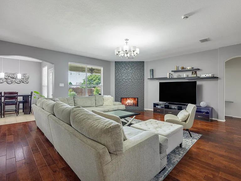 200 Shadybrook Dr — Photo 9