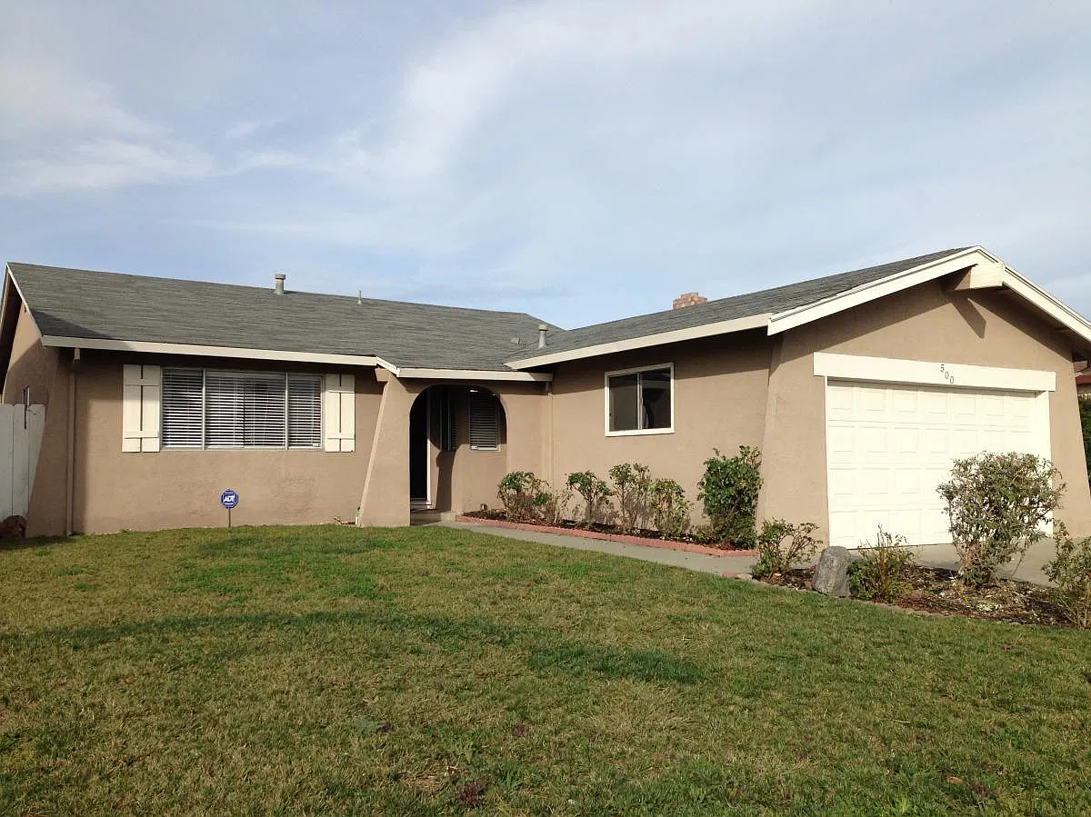 3 bed, 1320 sqft, $2,680 — Photo 1