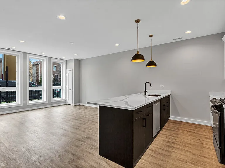 4917 S Champlain Ave #2 — Photo 4