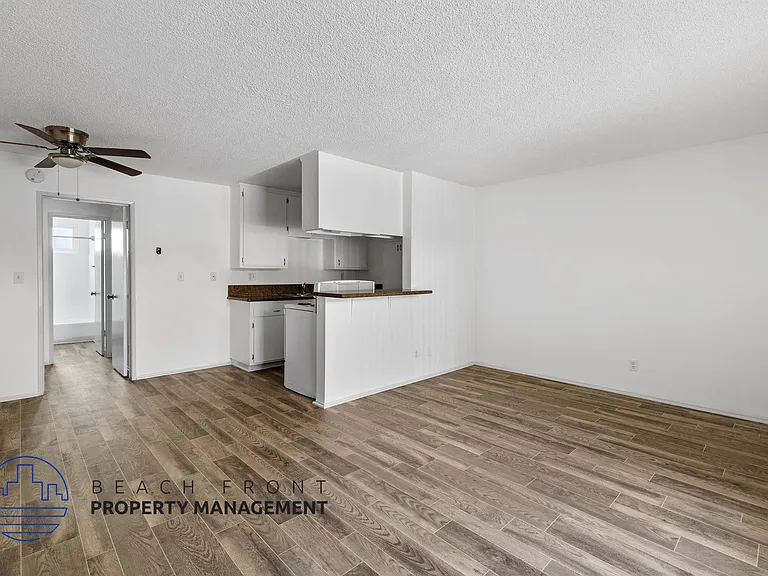 2040 E Florida St — Photo 19
