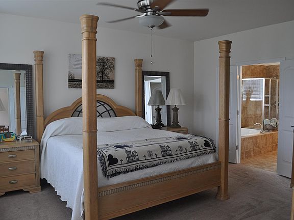 5th image of 515 Cherry Blossom Way