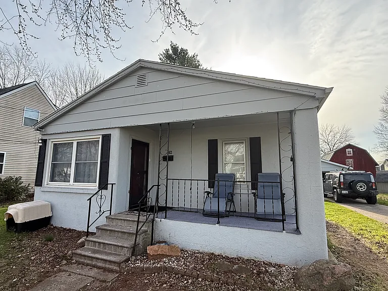 226 McKinley St — Photo 4