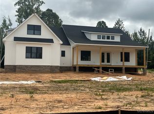 702 Rainbow Rdg, Bumpass, VA 23024