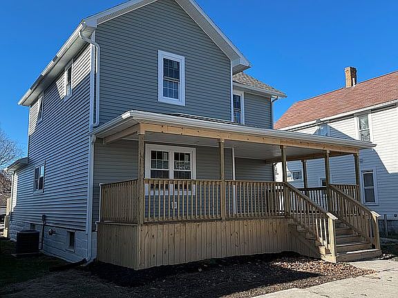 2nd image of 414 S Myrtle Ave