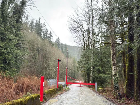 21822 Alder Loop Rd, Gold Bar, WA 98251