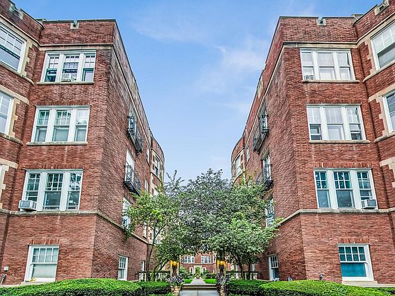 2nd image of 738 Hinman Ave APT G
