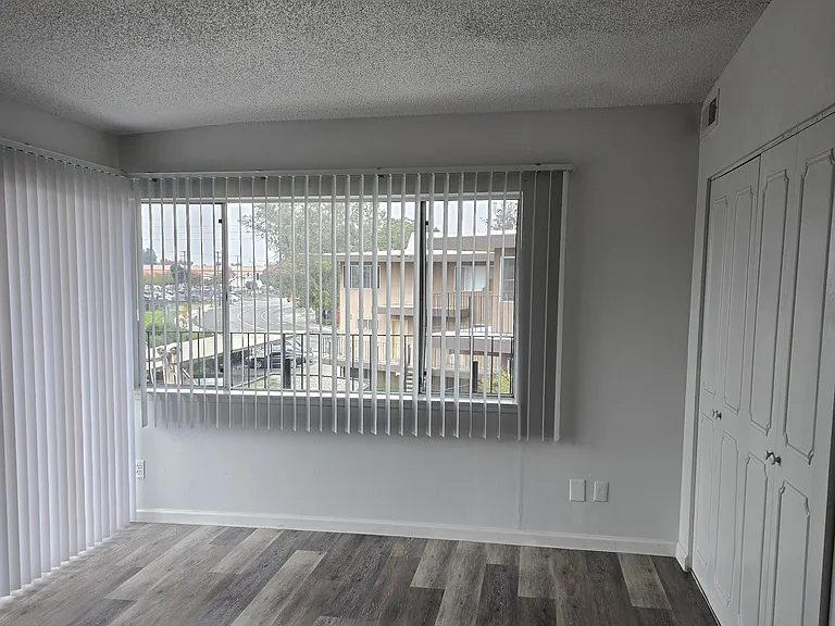Parkway Townhomes — Photo 12