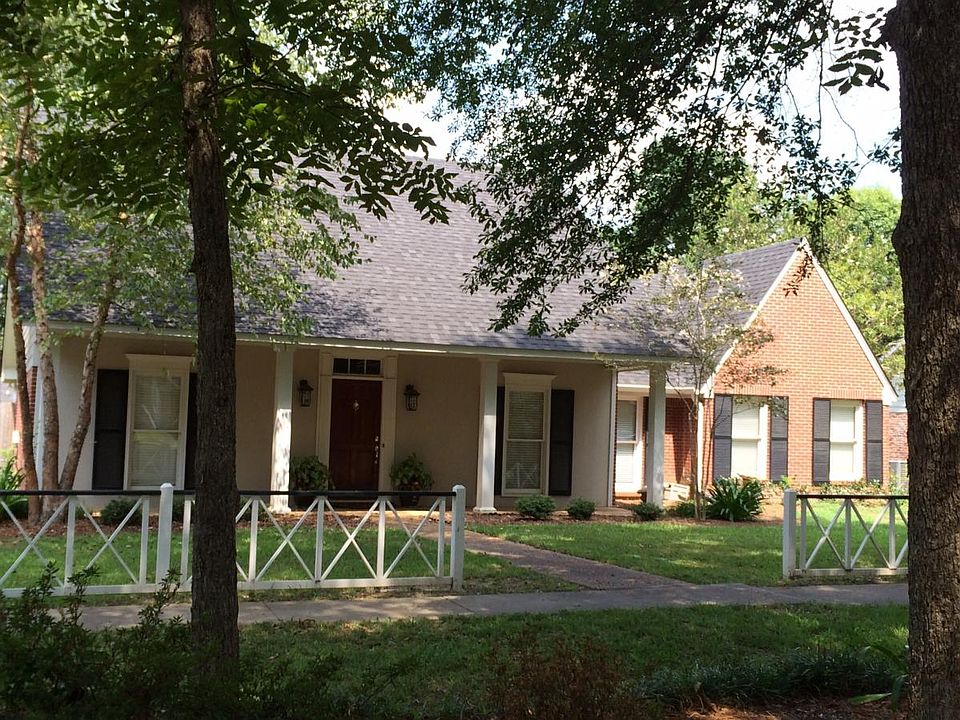 Charming home in downtown Madison MS