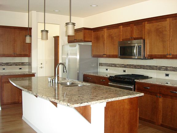 3rd image of 4938 Orcas Pl NE