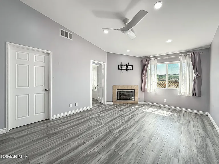 391 Westlake Vista Ln — Photo 24