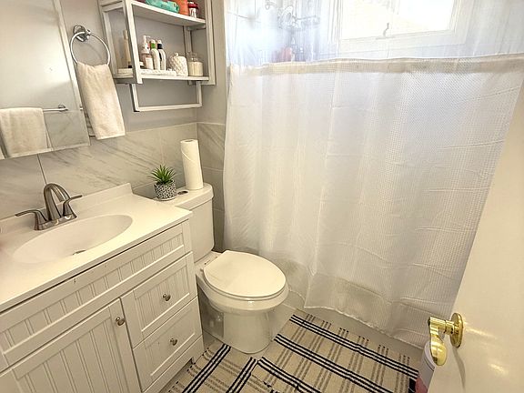 4th image of 30 Cabot St #2