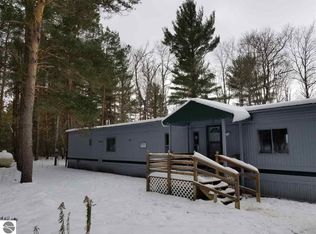 4524 M 72 E, Kalkaska, MI 49646