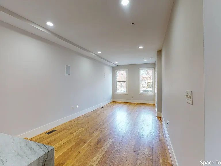 1157 Oates St NE #1 — Photo 11