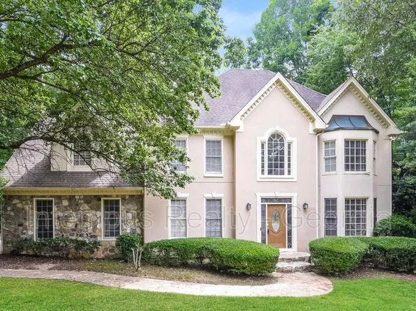 330 Banyon Brook Point, Roswell, GA 30076