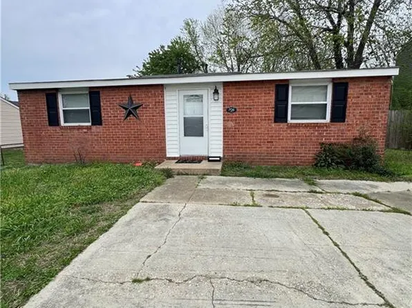 706 Grimes Rd, Hampton, VA 23663