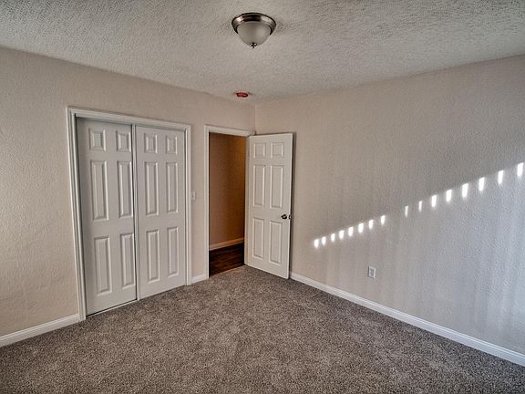 3rd image of 11007 California Ave
