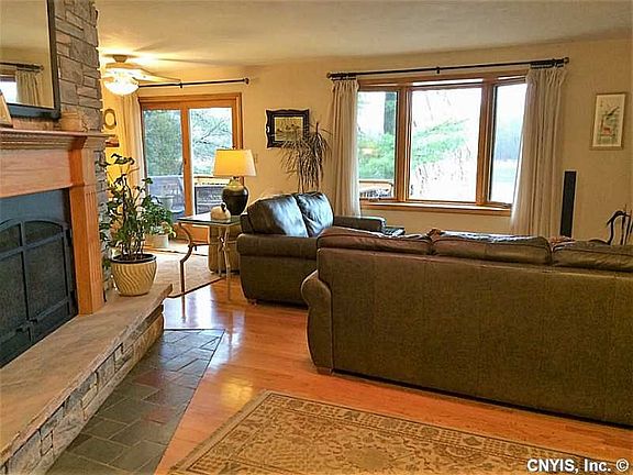 5th image of 3990 Bel Harbor Dr